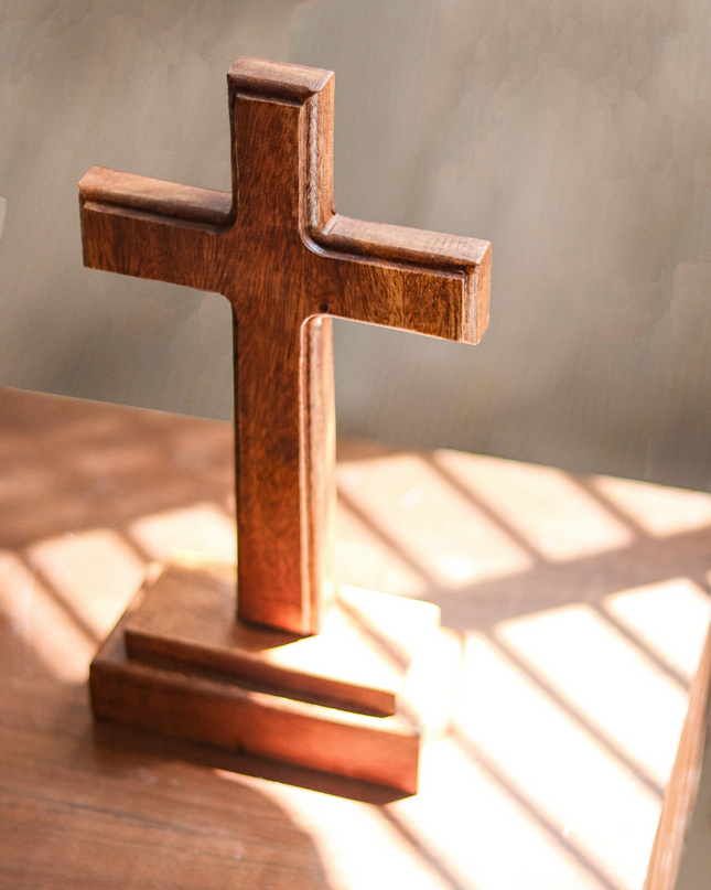 [Pre-order] Luid Lokal Cross Tabletop Standing Display Altar Prayer Room Acacia Wood