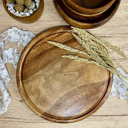 Luid Lokal Steak Board Round Cutting Board with Juice Groove Kitchen Chopping Board for Meat Cheese and Vegetables Acacia Wood